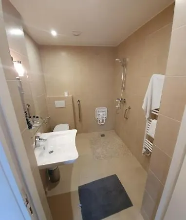 Hotel Le Theatre Suresnes